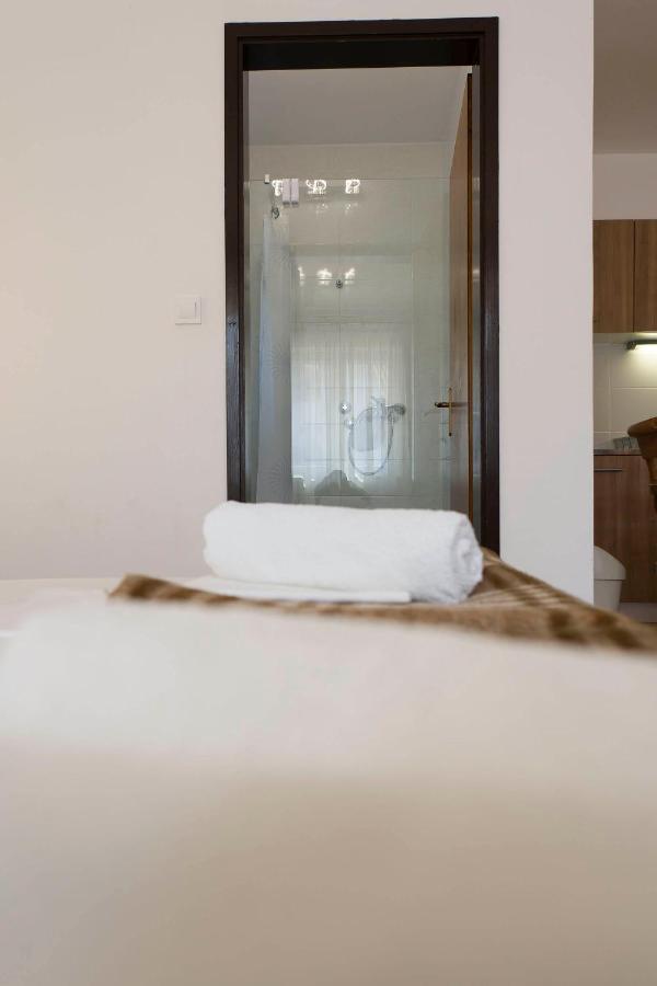 Apartments Victoria Трогир Экстерьер фото