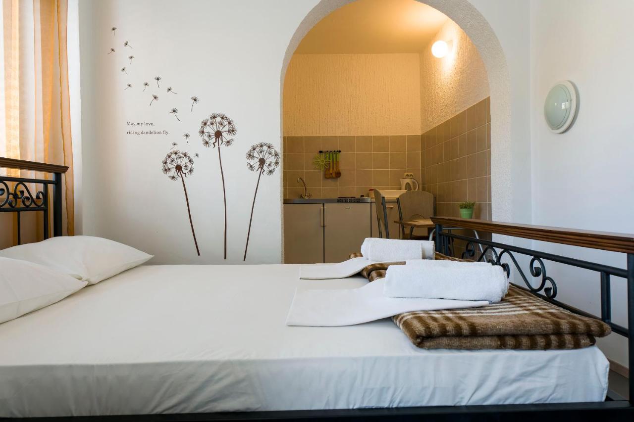 Apartments Victoria Трогир Экстерьер фото
