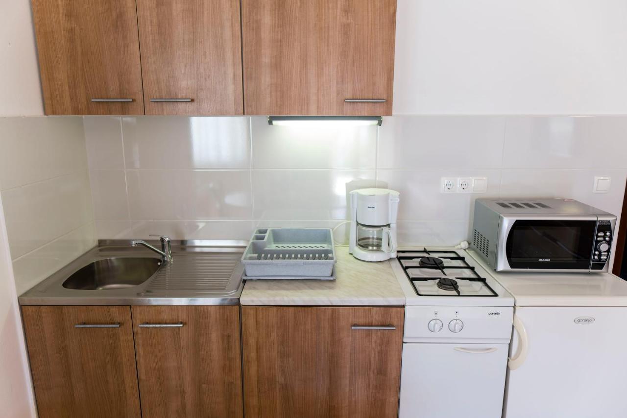 Apartments Victoria Трогир Экстерьер фото