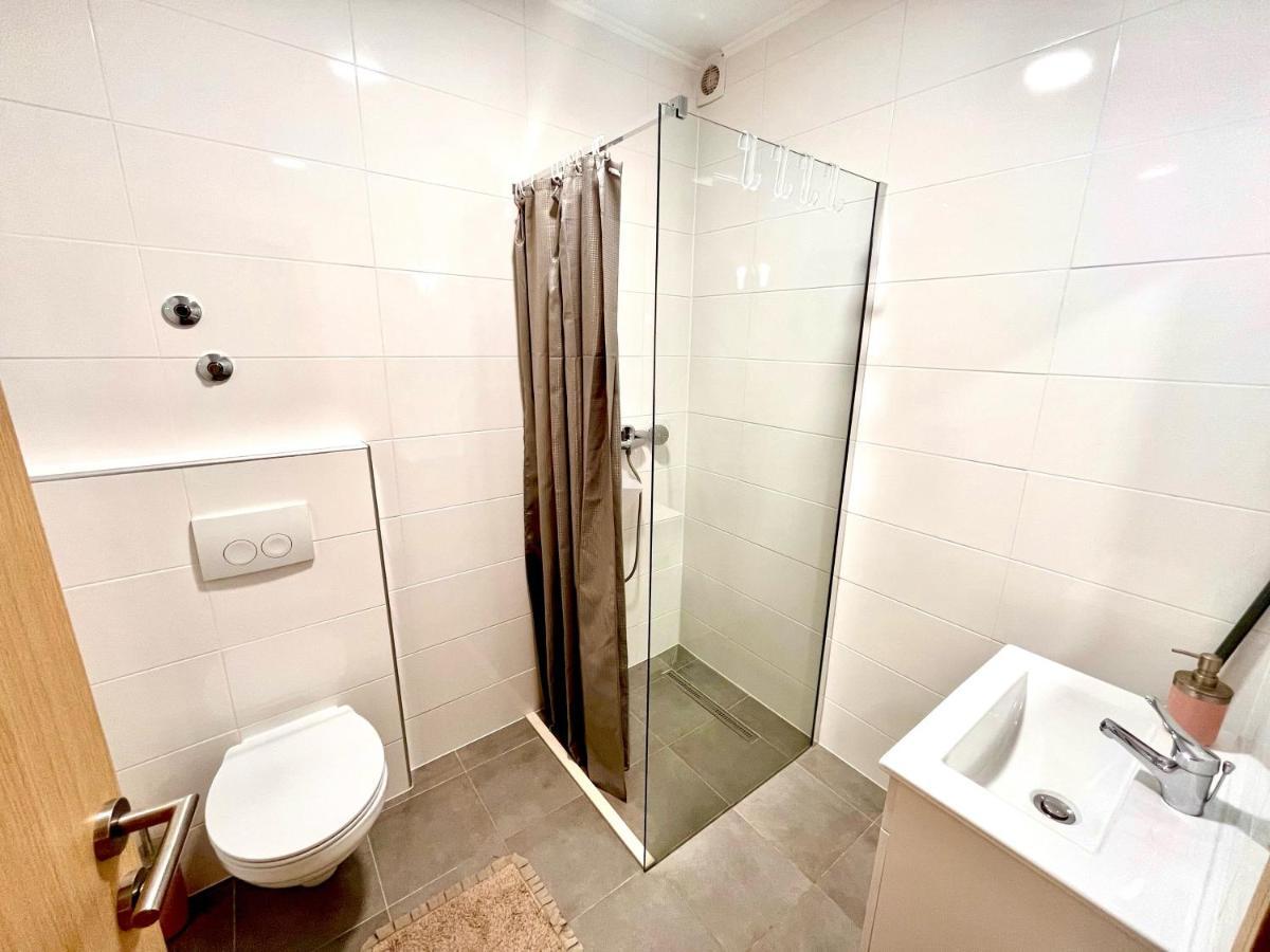Apartments Victoria Трогир Экстерьер фото