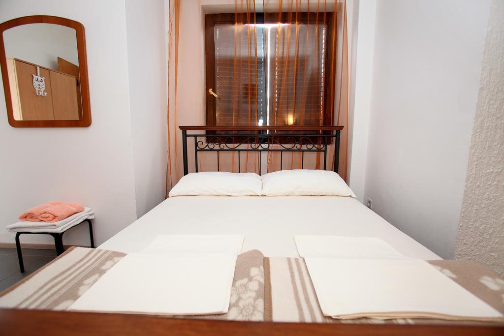 Apartments Victoria Трогир Экстерьер фото